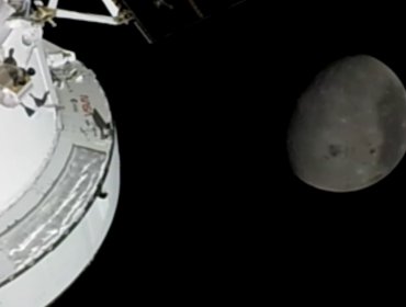 Astronautas de Artemis II se convirtieron en los humanos que más lejos han viajado en el espacio