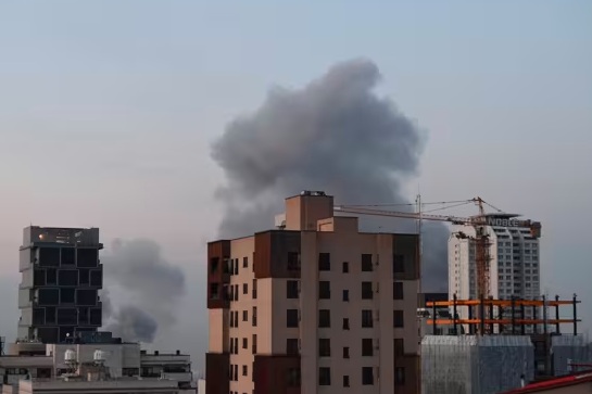 Israel golpea el corazón petroquímico de Irán y asegura haber paralizado hasta el 85% de su capacidad productiva