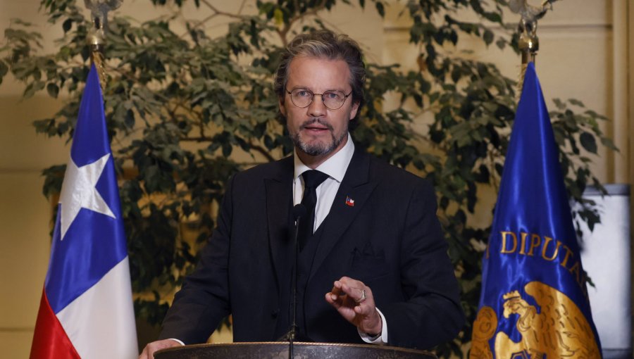 Diputado Contreras acusó expulsión "injusta" del PDG y exigió a Parisi rendir cuentas por fondos del Servel