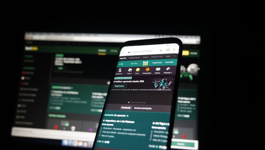 Polla acusa impacto de apuestas online y alerta: “Son el fentanilo del siglo XXI”