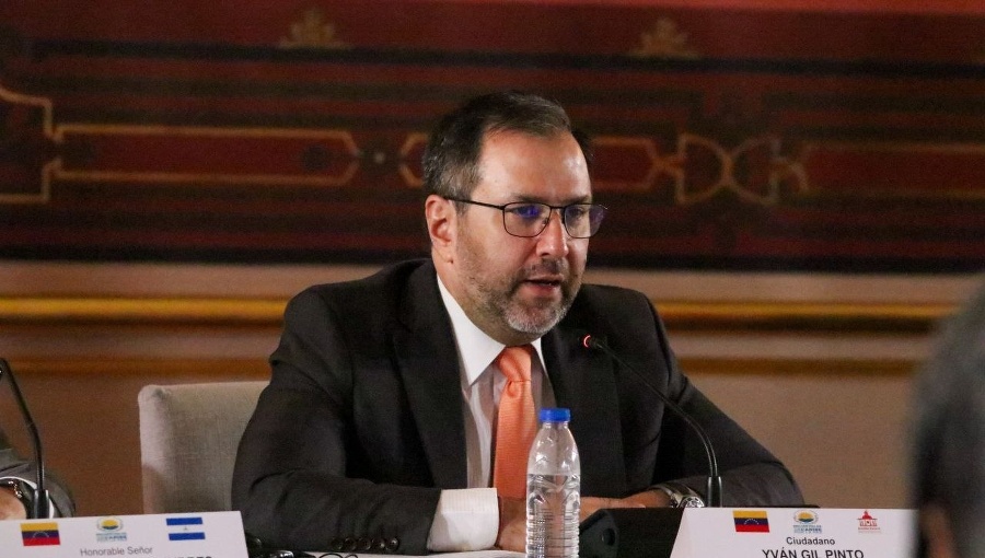 Canciller venezolano arremete contra Kast y enfría opción de retomar relaciones: “Mucho ruido y poca seriedad”