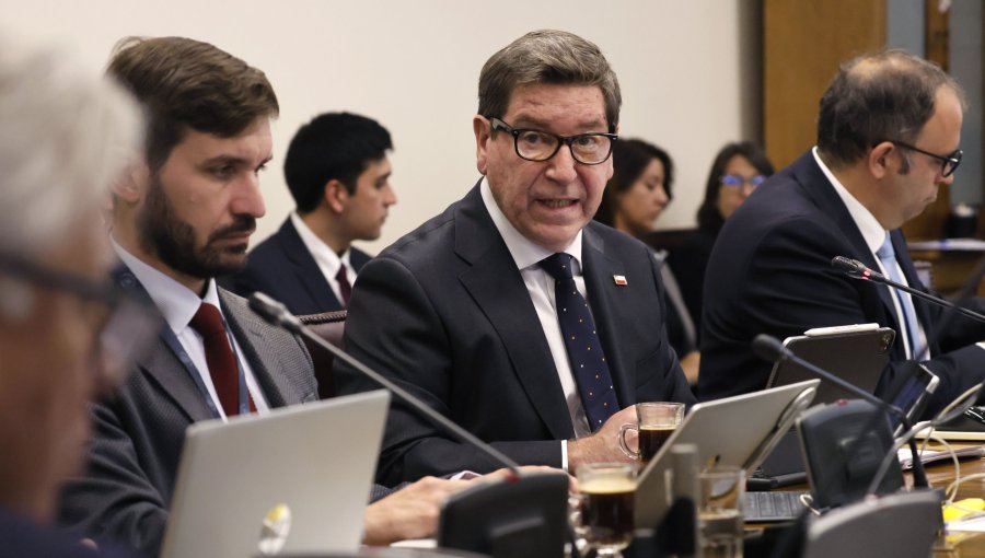 Biministro Mas expuso ejes para impulsar el crecimiento: foco en inversión, simplificación regulatoria y apoyo a las Mipymes