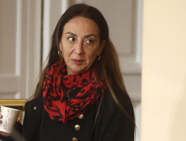 Exministra Pérez asegura que Mara Sedini tiene "todas las condiciones para comunicar bien", pero se han "cebado con ella"