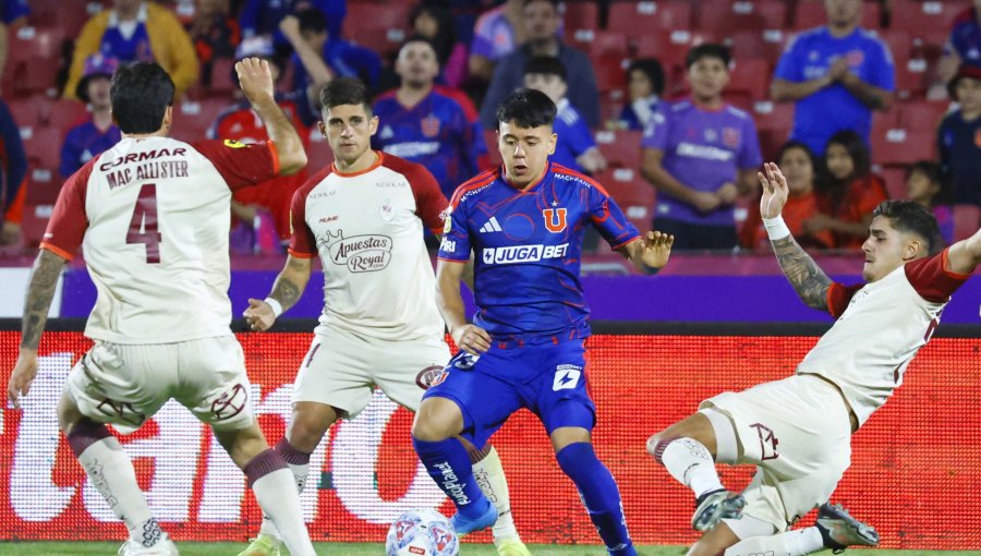 Ignacio Vásquez destaca el estilo de Fernando Gago en la U: "Nos da libertad de tres cuartos de cancha hacia adelante"