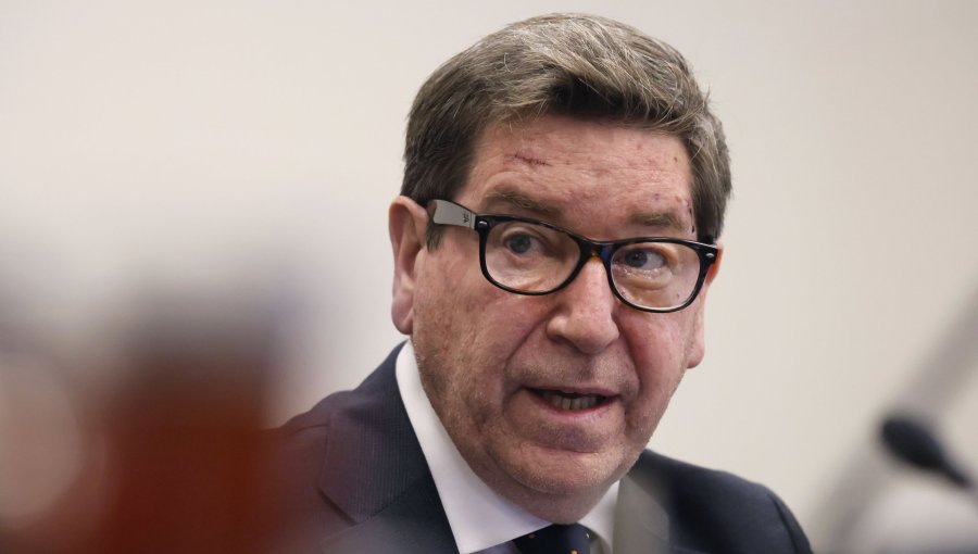 Biministro Mas afirma que la situación de Codelco "es bien compleja" y que "hay que hacer cambios mayores"