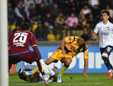 Coquimbo Unido batalló y empató sobre la hora ante Nacional en su debut en la Copa Libertadores