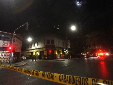 Tres delincuentes venezolanos fueron detenidos tras persecución y balacera por intentar atropellar a carabinero en Peñalolén