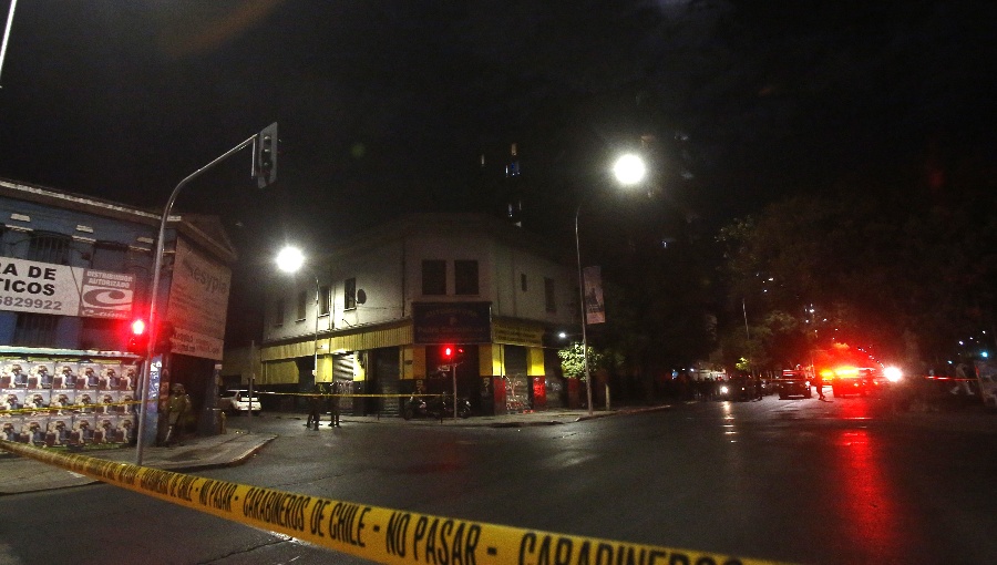 Tres delincuentes venezolanos fueron detenidos tras persecución y balacera por intentar atropellar a carabinero en Peñalolén