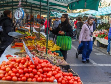 Editorial: ¿Quién nos bajó el sueldo?: Todo sube, desde los huevos hasta los tomates