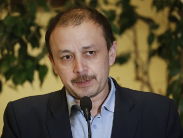 Diputado Cuello plantea que "es muy equivocado” mezclar agresión a ministra Lincolao con discusión sobre violencia en colegios