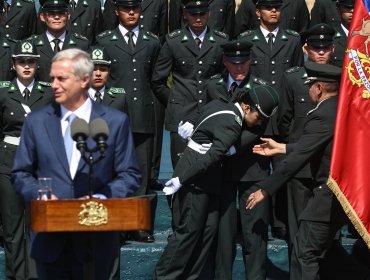 Tres funcionarios de Gendarmería sufrieron desmayos en pleno discurso del Presidente Kast durante promulgación de ley