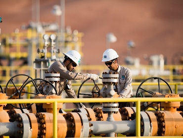 Arabia Saudita reporta pérdida de 1,3 millones de barriles diarios tras ofensiva de Irán