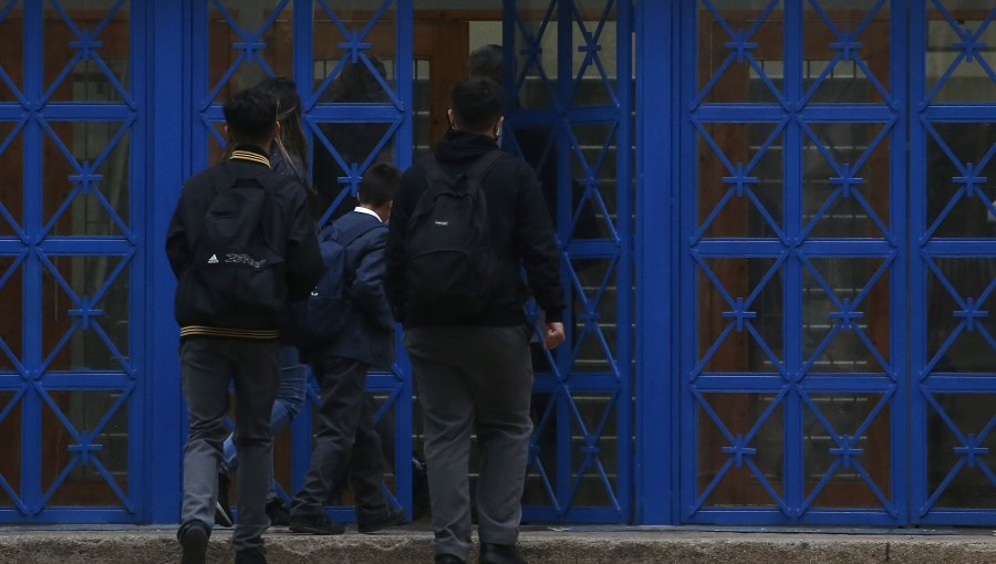 Fiscalía y SLEP coordinan acciones por ola de amenazas en colegios de Valparaíso