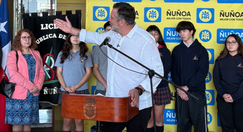 Ñuñoa consulta a la comunidad por detectores de metales y revisión de mochilas en colegios