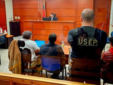 Evacuación total en campus de Antofagasta: estudiantes quedan con arraigo nacional tras exhibir arma