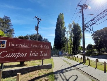 Por amenaza de ataque: Suspenden clases en campus de la U. Austral donde fue agredida la ministra Lincolao