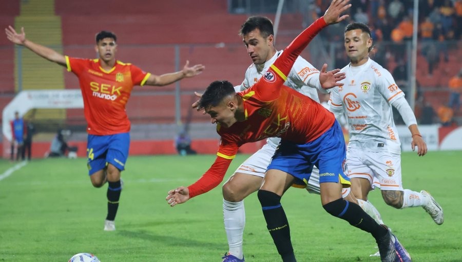 U. Española consiguió un agónico empate ante Cobreloa por la séptima fecha de la Liga de Ascenso