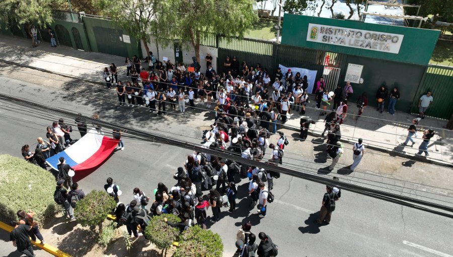 Al menos 60 colegios han suspendido clases por amenazas, a dos semanas de lo sucedido en Calama