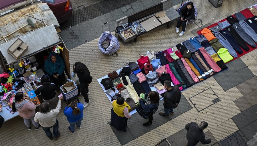 Regulación del comercio ambulante de Viña del Mar: Municipio se abre a la posibilidad de un mercado persa y locatarios discrepan