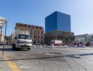 Adjudican obras viales que buscan mejorar zonas del Barrio Puerto de Valparaíso