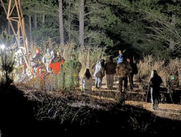 Rescatan con vida a tres jóvenes extraviados en Placilla tras intenso operativo nocturno