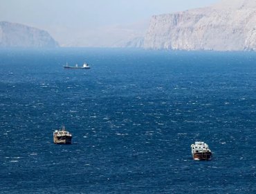 Trump amenaza con "eliminar" buques iraníes que intenten burlar el bloqueo en el estrecho de Ormuz