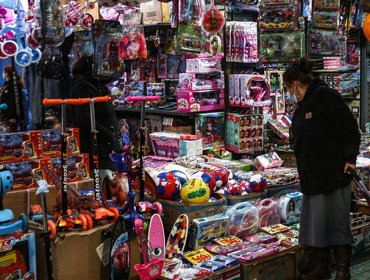 Comercio minorista de Valparaíso creció apenas 0,4% en enero y febrero: caída del turismo argentino impactó a la región