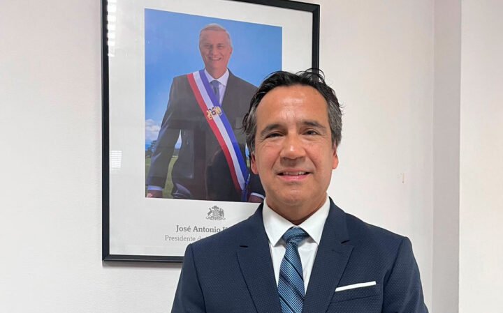 Actor Renato Münster fue nombrado como nuevo Seremi de las Culturas en la región Metropolitana