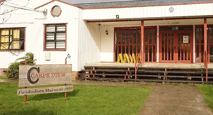 Menor de edad fue detenido tras quemar el rostro de una compañera en colegio de Castro