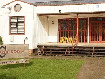 Detienen a escolar en Castro por quemar el rostro de una compañera con un aerosol