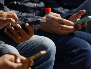 Chile supera los 10 millones de conexiones 5G y acelera su transformación digital con fibra óptica récord