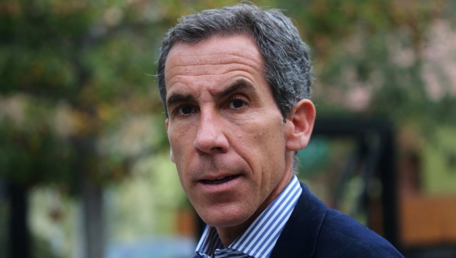 Alcalde Alessandri presenta querellas tras amenazas de tiroteo en Lo Barnechea