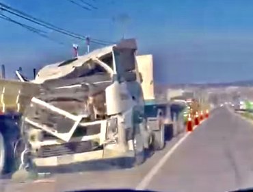 Choque de camiones en San Antonio generó alta congestión hacia el barrio industrial