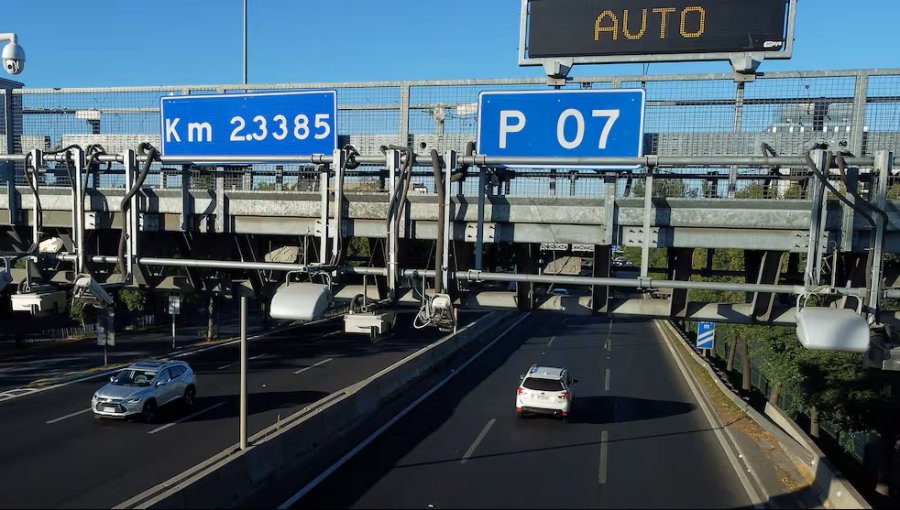 Ministro de Obras Públicas confirma que el Gobierno evalúa rebaja del TAG, pero enfatiza que "no hay que caer en el populismo"