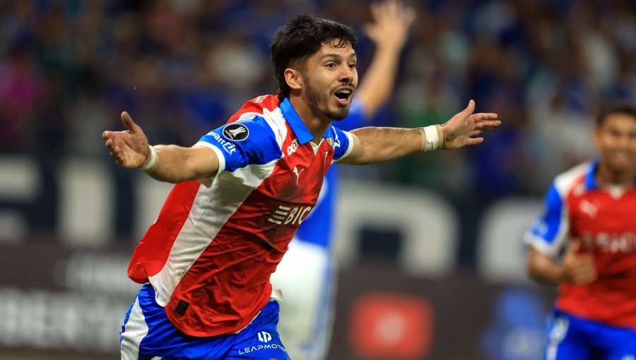 La UC consigue sus primeros puntos en Copa Libertadores tras vencer en la agonía a Cruzeiro en Brasil
