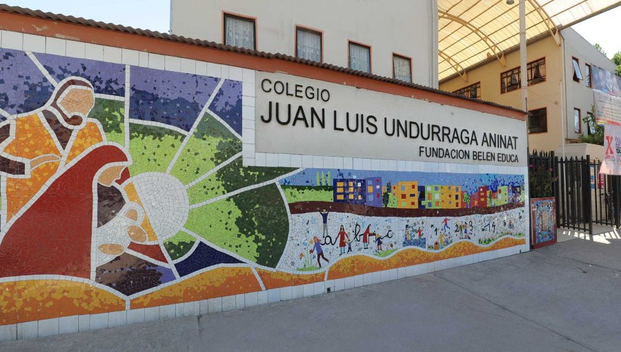 Riña entre dos alumnos en colegio de Quilicura terminó con balazos en exterior del establecimiento
