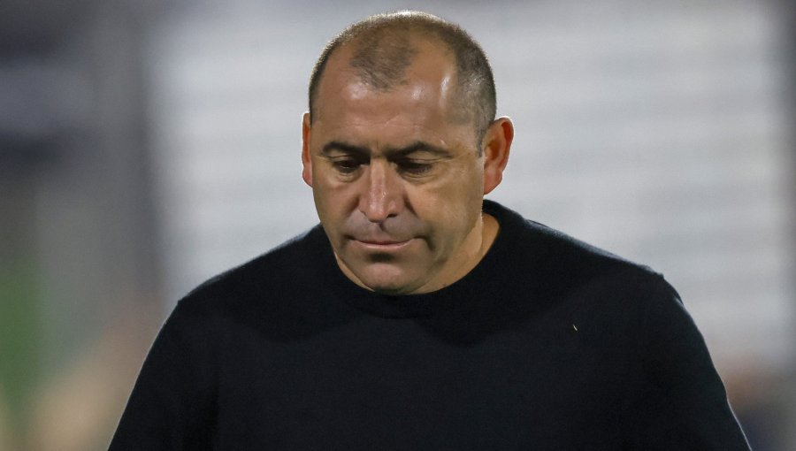 Cristián Muñoz y la presión tras la caída de Palestino: “Semana a semana nos jugamos el puesto”