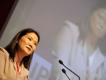 Keiko Fujimori exige transparencia a la Oficina de Procesos Electorales y rechaza llamado de Rafael López Aliaga a la insurgencia