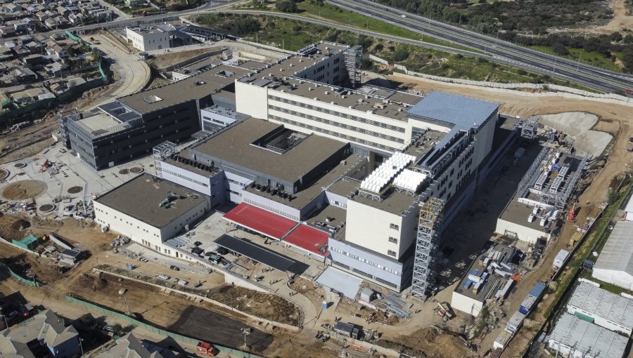Seremi de Salud asegura que Hospital Provincial Marga Marga avanza "a paso firme" y apuesta por su apertura "en el menor tiempo"