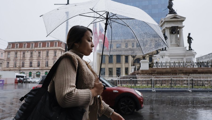Capacitan a equipos de emergencia provinciales y comunales para enfrentar eventual llegada del "El Niño" a la región de Valparaíso