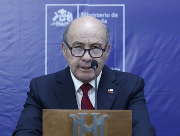 Ministro de Hacienda defiende el plan de Reconstrucción Nacional y asegura que es "un gran proyecto que beneficia a la clase media"