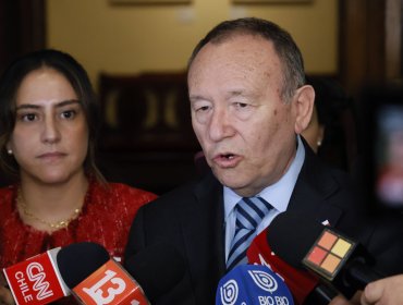Ministro García Ruminot defiende “megaproyecto” de reconstrucción y descarta riesgos constitucionales