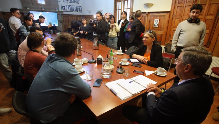 Oposición reafirma rechazo a plan de Reconstrucción Nacional de Kast y hace guiño al PDG para actuar juntos