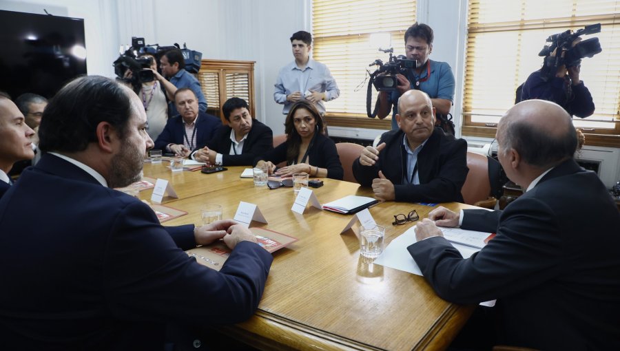 Comienza la negociación formal sobre el reajuste del salario mínimo entre el Gobierno y la CUT