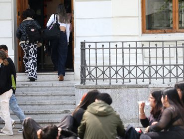 Gobierno confirma que plan de Reconstrucción Nacional no incluirá límite a la gratuidad sobre los 30 años