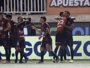 D. Limache golea a la U. de Concepción y se instala momentáneamente como líder de la Liga de Primera