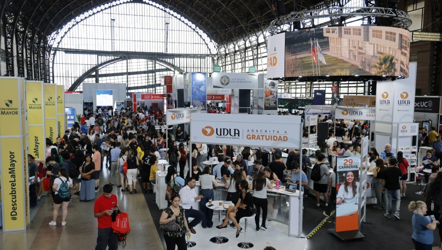 Gobierno busca congelar ingreso a gratuidad y fijar límite de 12 años tras egreso