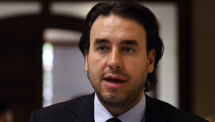 Senador Mirosevic cuestiona el plan de Reconstrucción Nacional de Kast: "Es una política de shock económico"