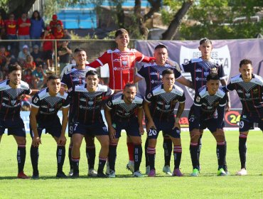 Recoleta tomó el liderato del Ascenso pese agónico empate de Curicó