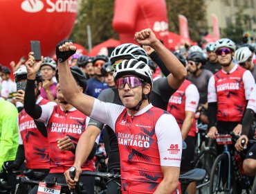 Más de 12 mil ciclistas llenaron las calles de Santiago en jornada deportiva